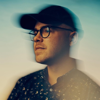 Sleeping At Last dinle, müzik videolarını izle, biyografisini oku, tur tarihlerini ve daha fazlasını gör!