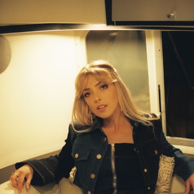 Listen to Rhea Robertson, watch music videos, read bio, see tour dates & more!