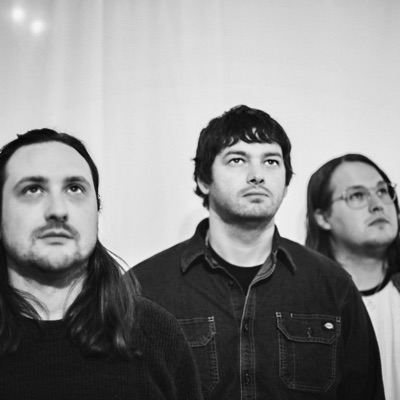 Listen to Webbed Wing, watch music videos, read bio, see tour dates & more!